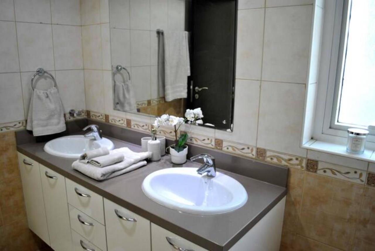 Relaxing 2Br Haven In Dubai Marina Perfect Location & Amenities Apartment Luaran gambar