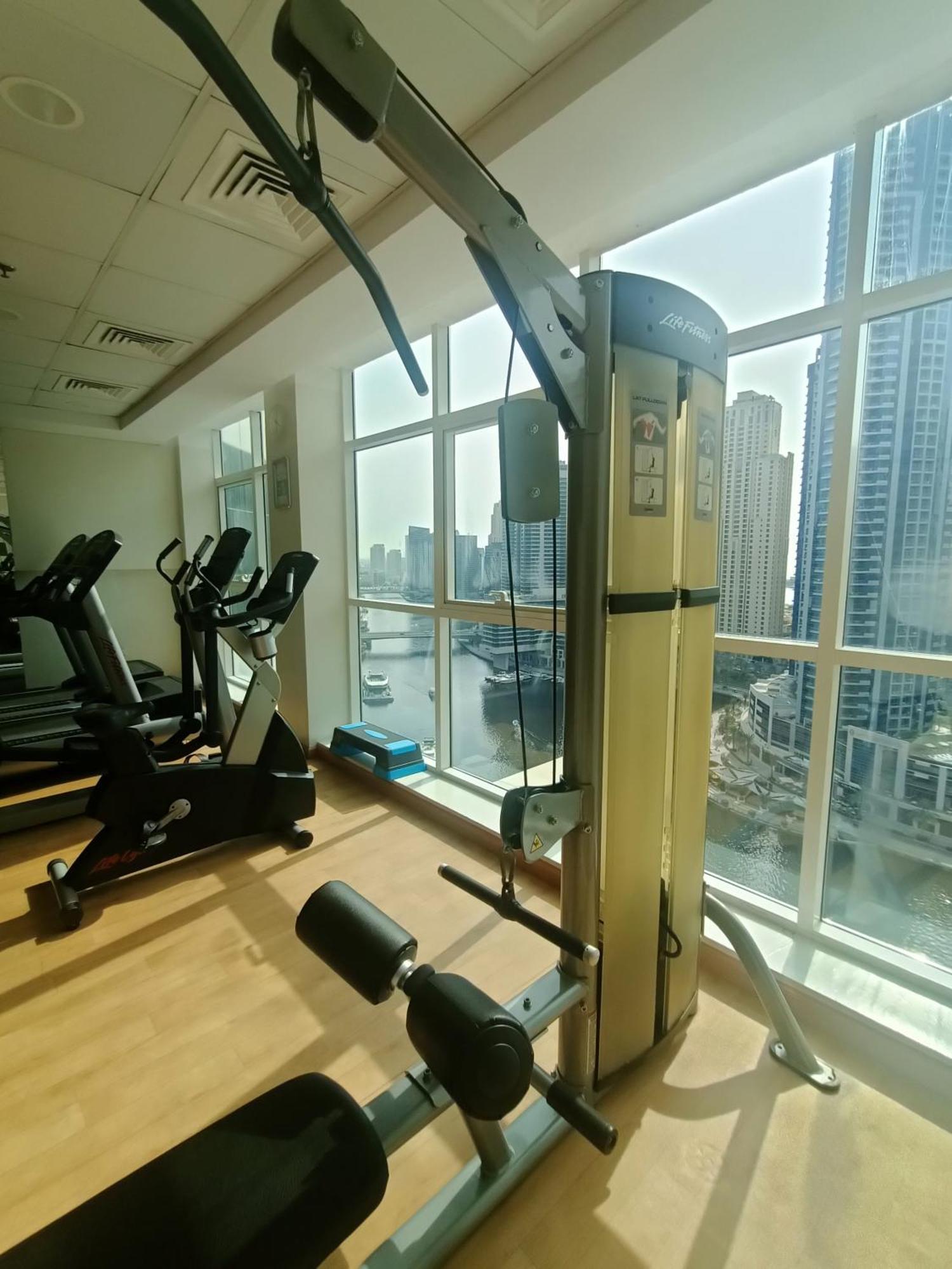 Relaxing 2Br Haven In Dubai Marina Perfect Location & Amenities Apartment Luaran gambar